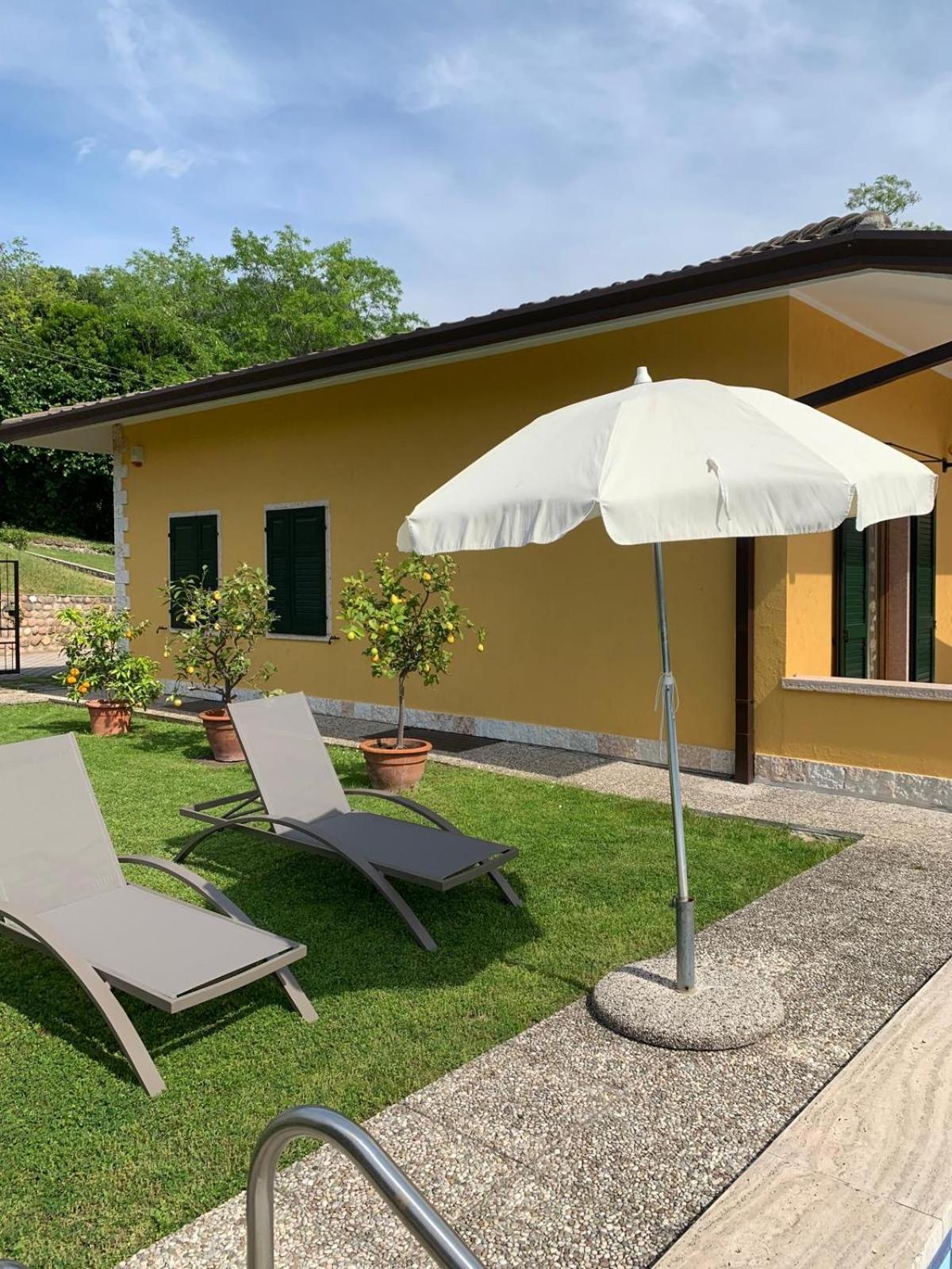 Poli Villa'S Apartment Bardolino Buitenkant foto