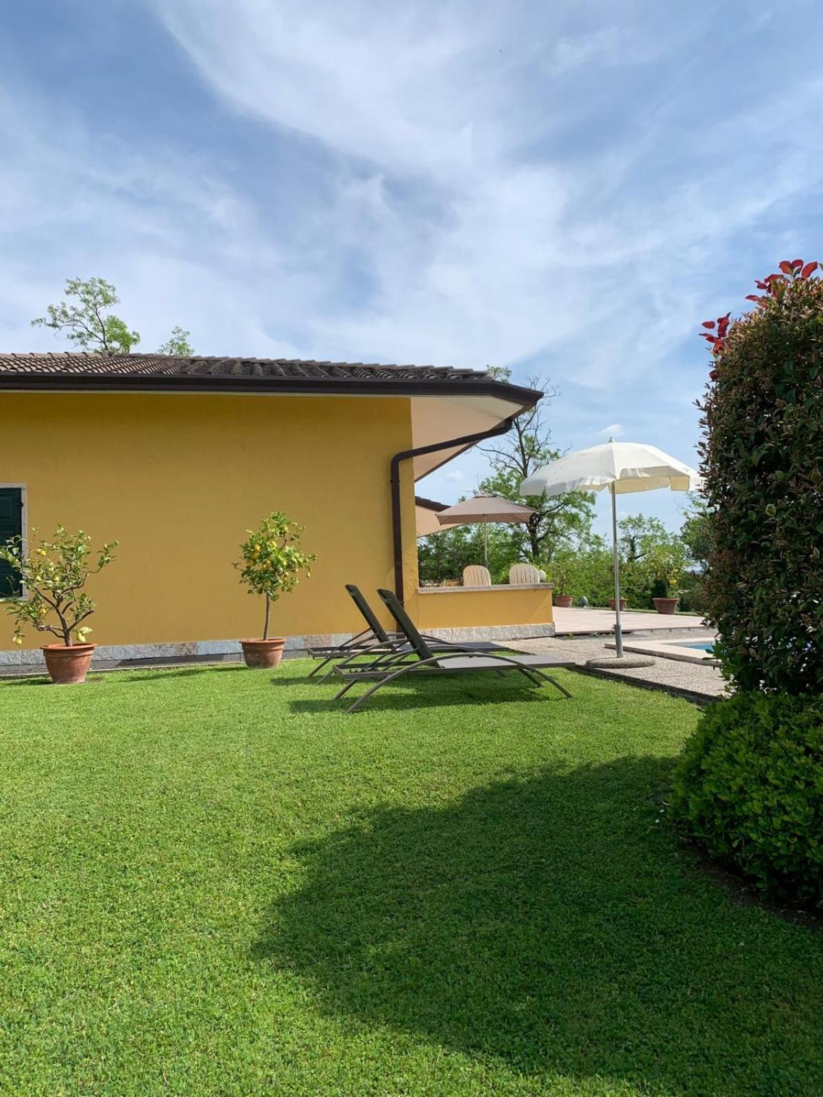 Poli Villa'S Apartment Bardolino Buitenkant foto