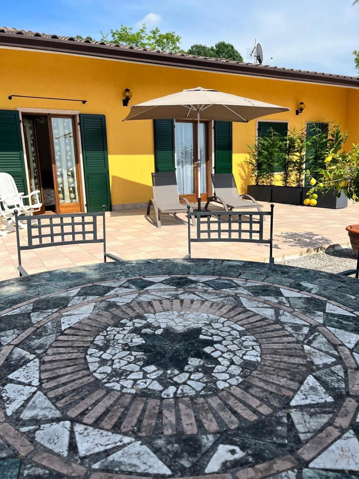 Poli Villa'S Apartment Bardolino Buitenkant foto